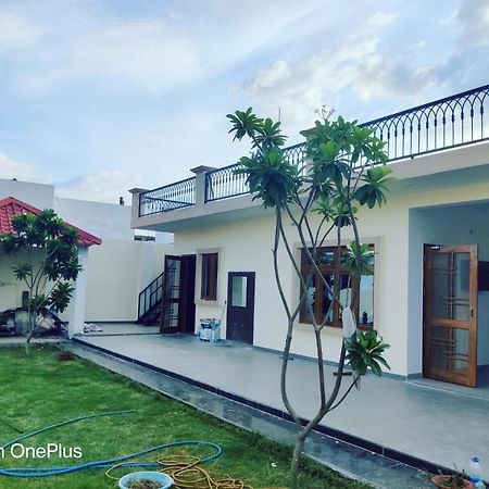 Osho Lifestyle Villa Lucknow Luaran gambar