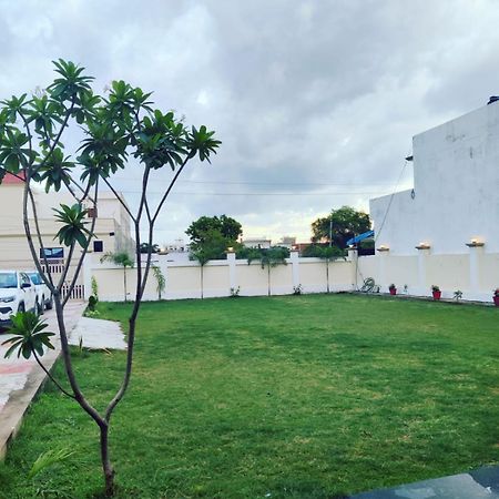 Osho Lifestyle Villa Lucknow Luaran gambar