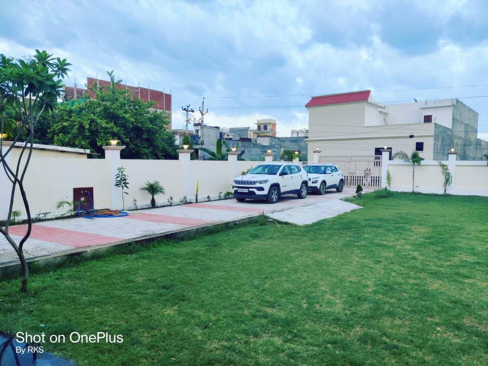 Osho Lifestyle Villa Lucknow Luaran gambar